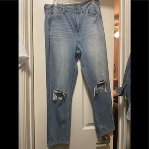 American Eagle Mom Jeans size 10